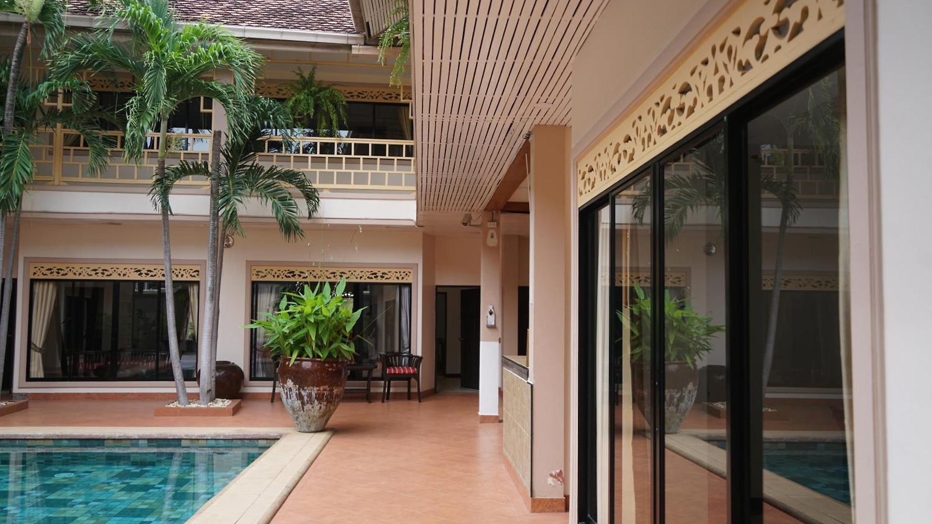 The Elite 4* Pattaya
