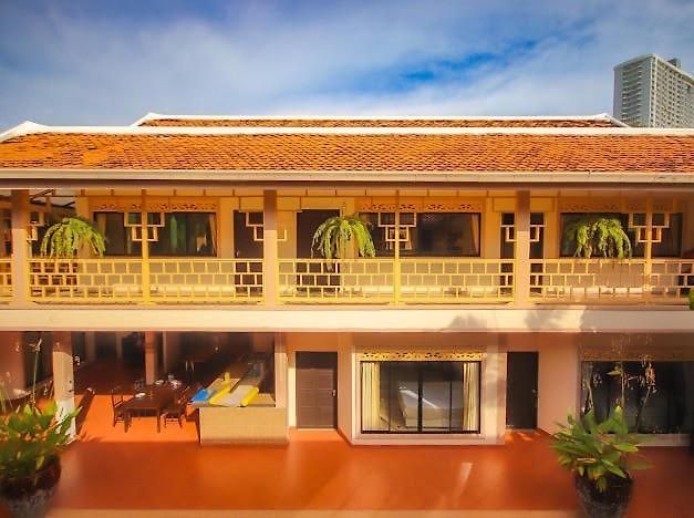 The Elite 4* Pattaya
