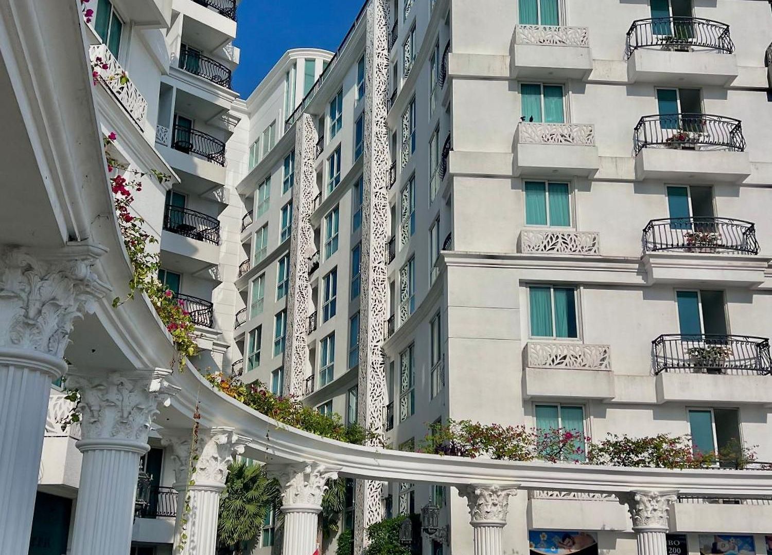 Garden Olympus 02d With Balcony อพาร์ทเม้น *