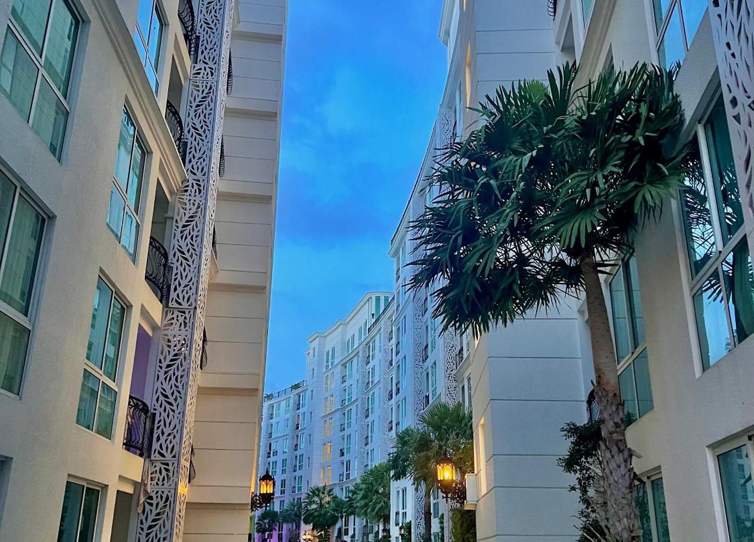 Apartment Garden Olympus Balcony Near Walking Street Pattaya