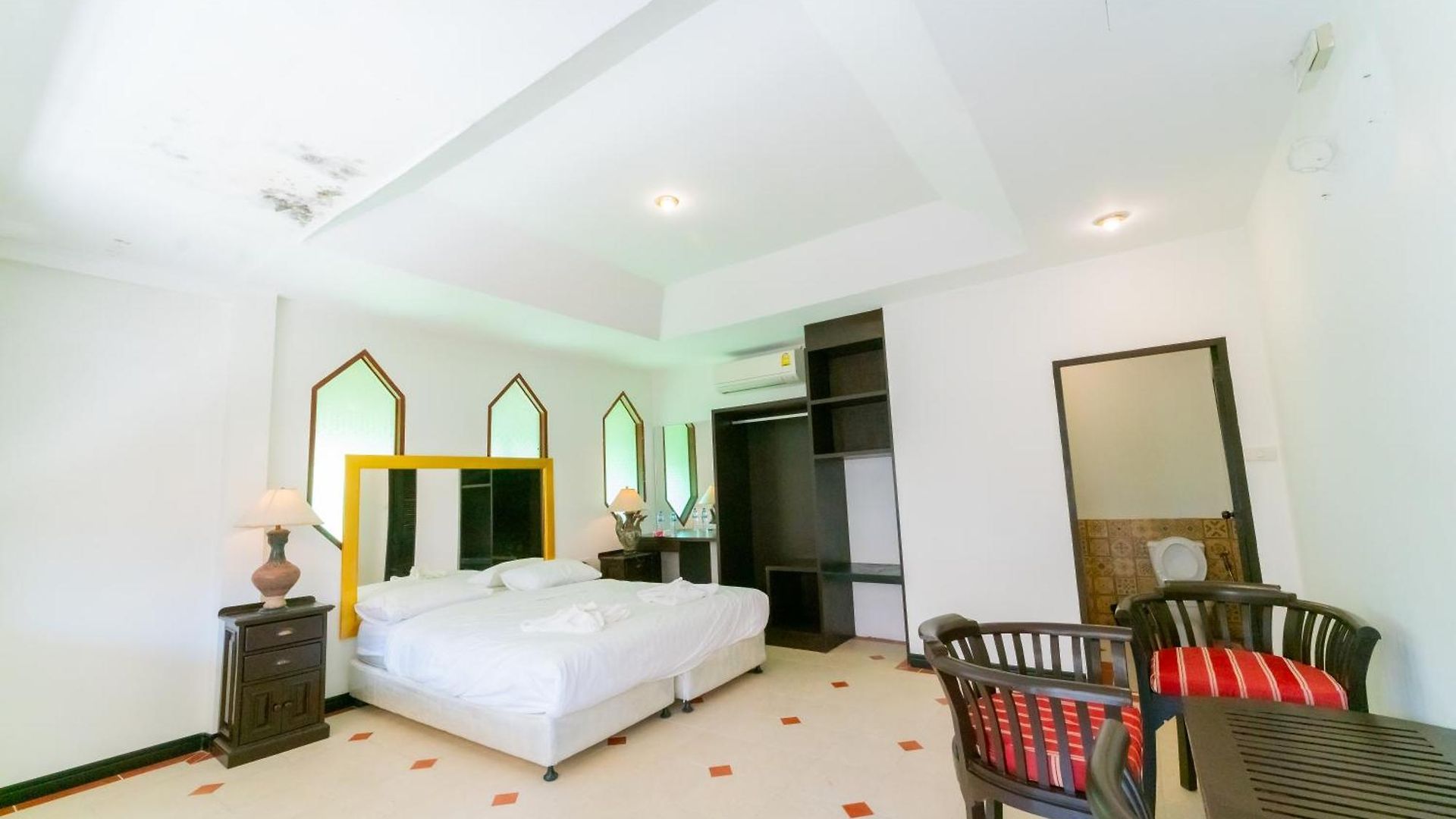 Hotel The Elite 4*