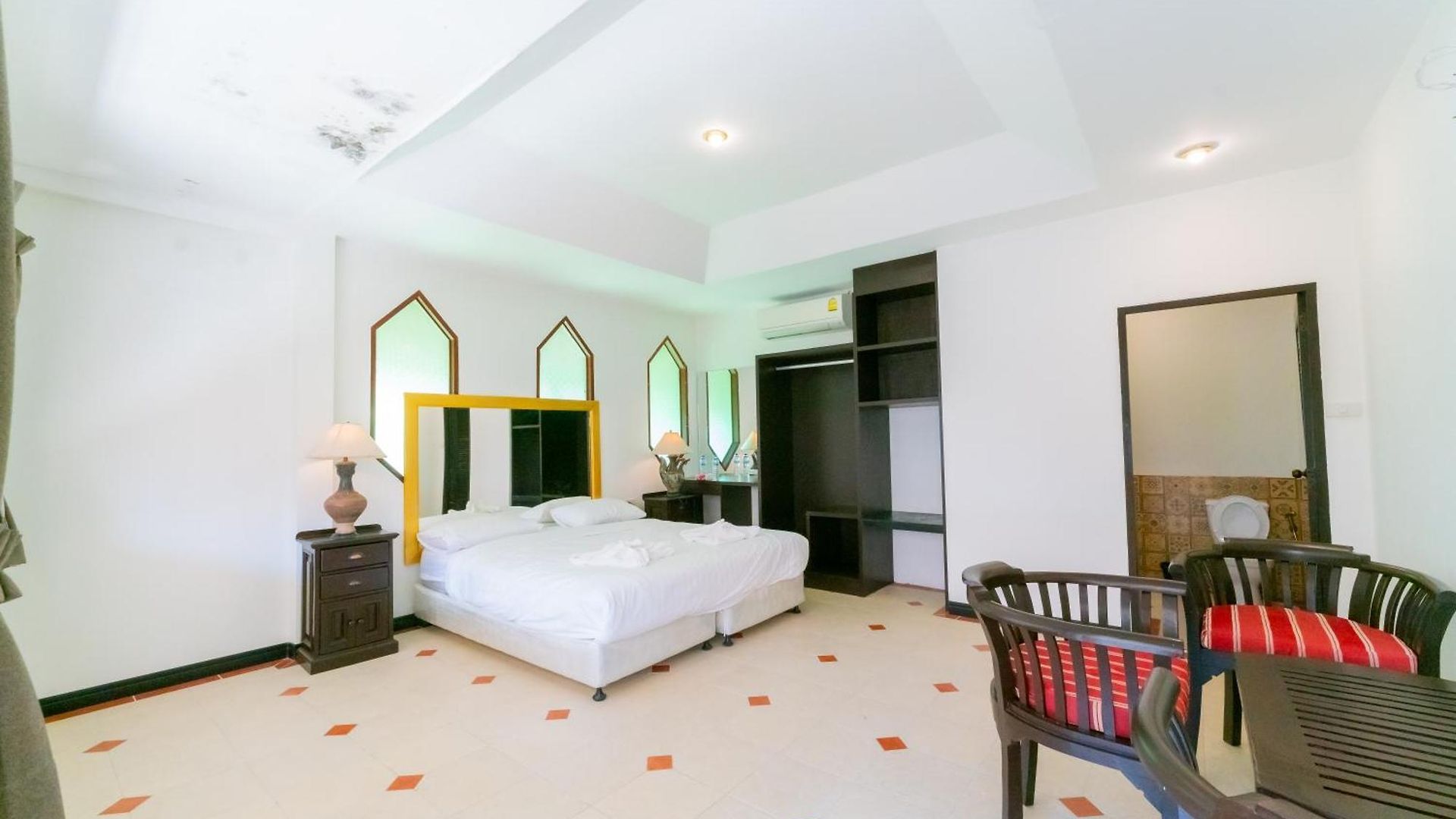 Hotel The Elite