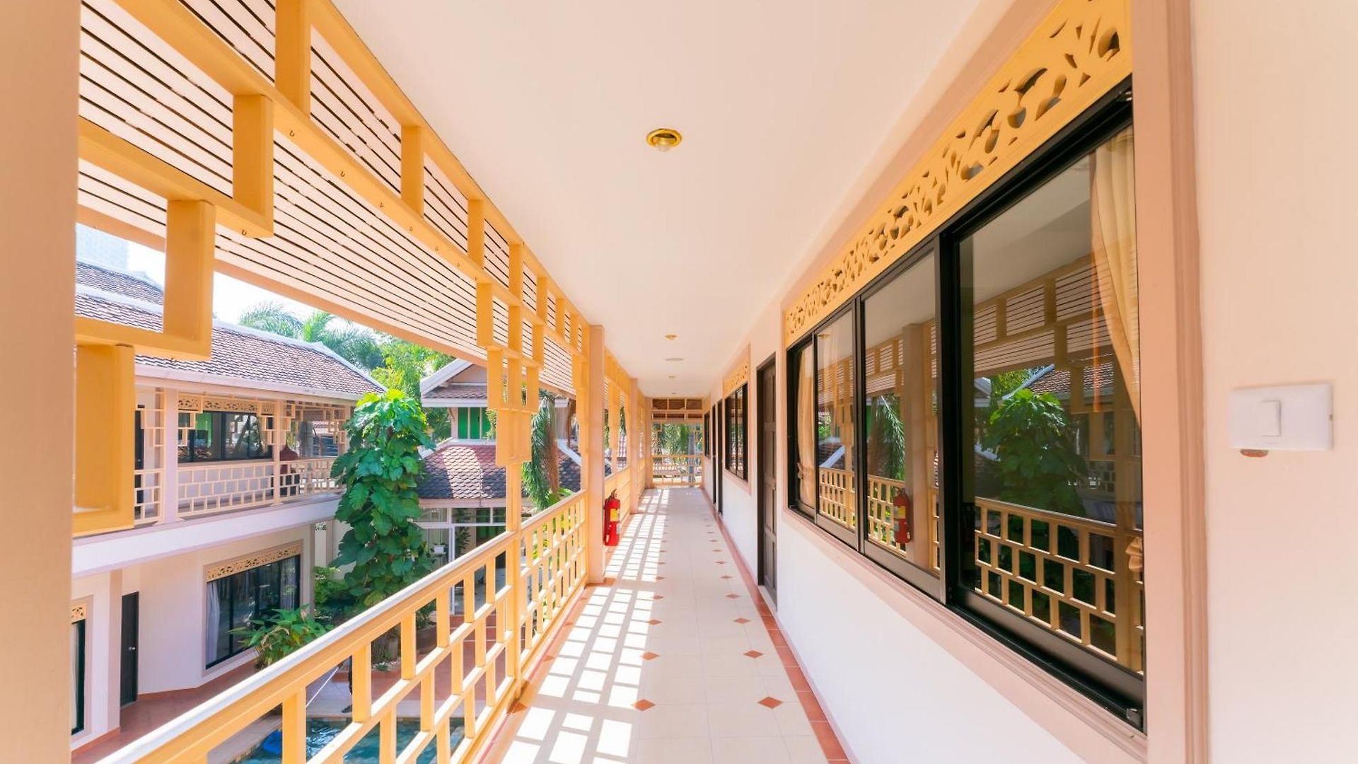 Hotel The Elite