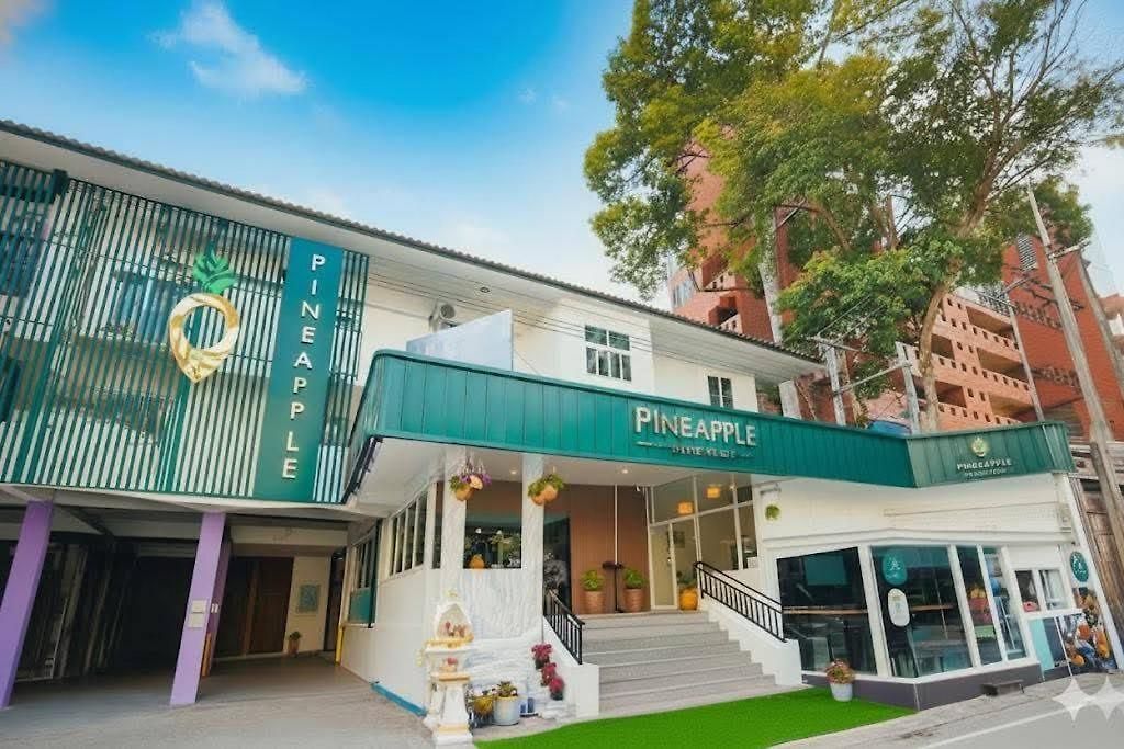 Pineapple 3* Pattaya
