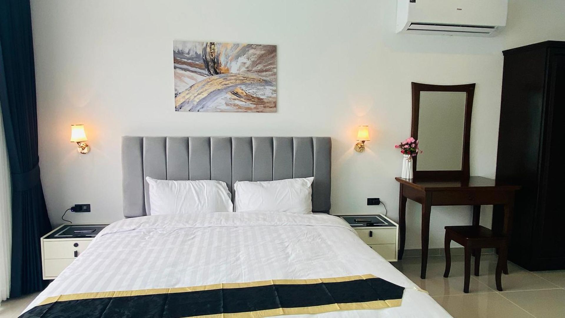Downtown Pool Villa Pattaya
