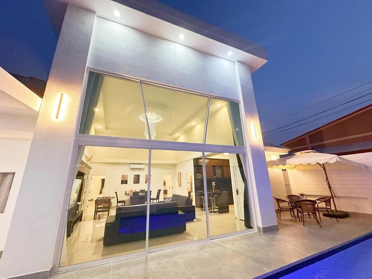 Villa Private Pool 4 Bedroom 5 Bathroom Near Walking Street And Bbq Pattaya