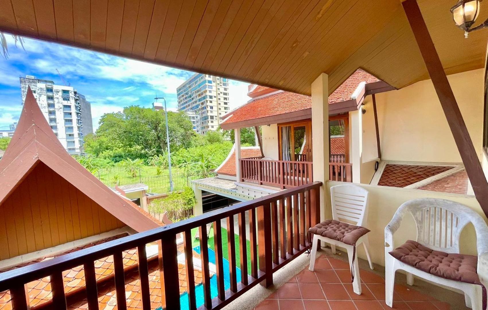 The Midas Pool 4br Thai Stye Bbq Terrace Phatumnak Hill