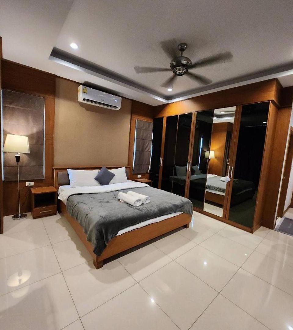 Ketki Luxury Pool Seaflare Villa Pattaya