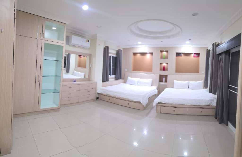 วิลล่า Ketki Luxury Pool Pearlshore *