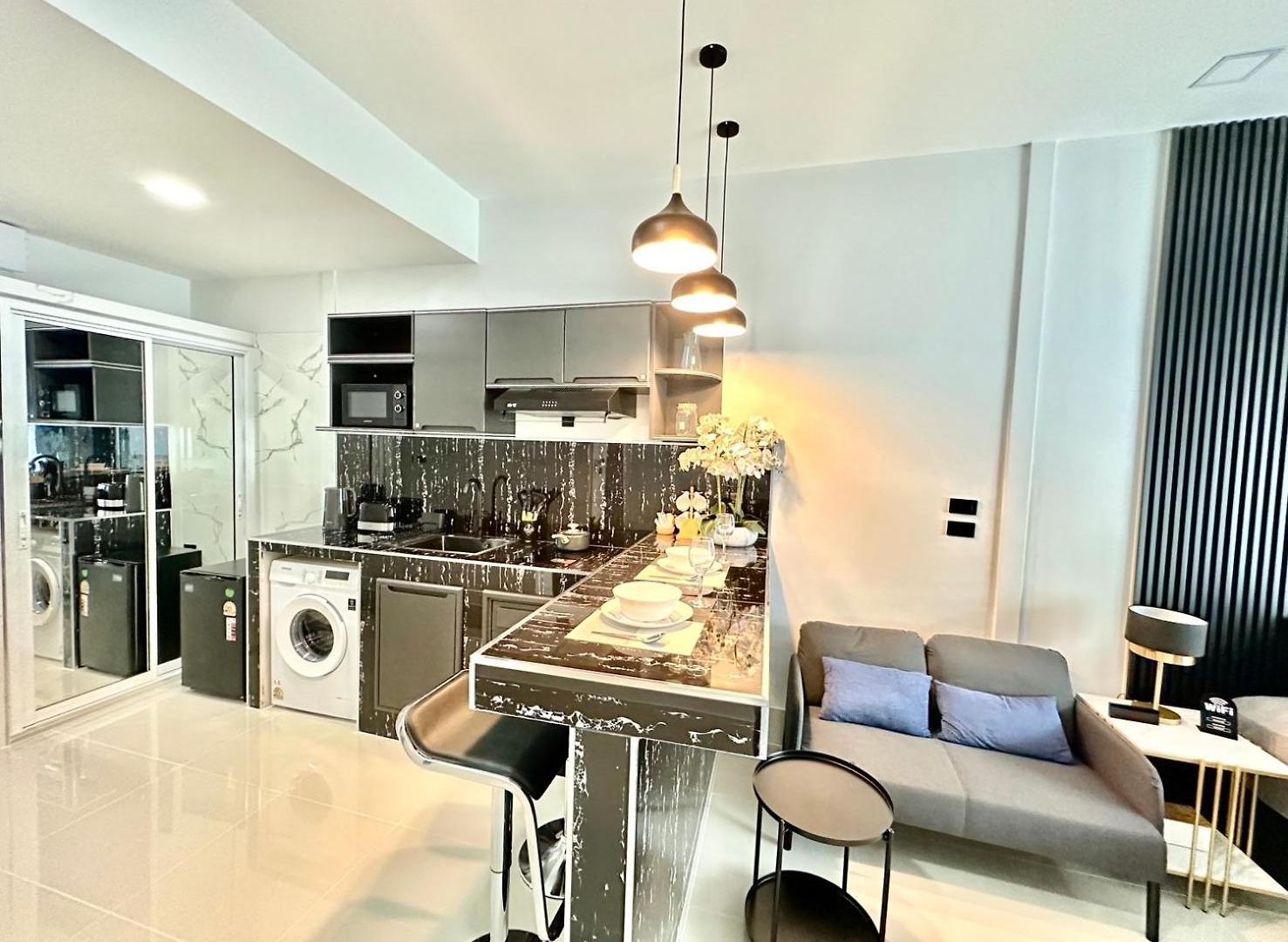 อพาร์ตโฮเทล Viraplace 4#