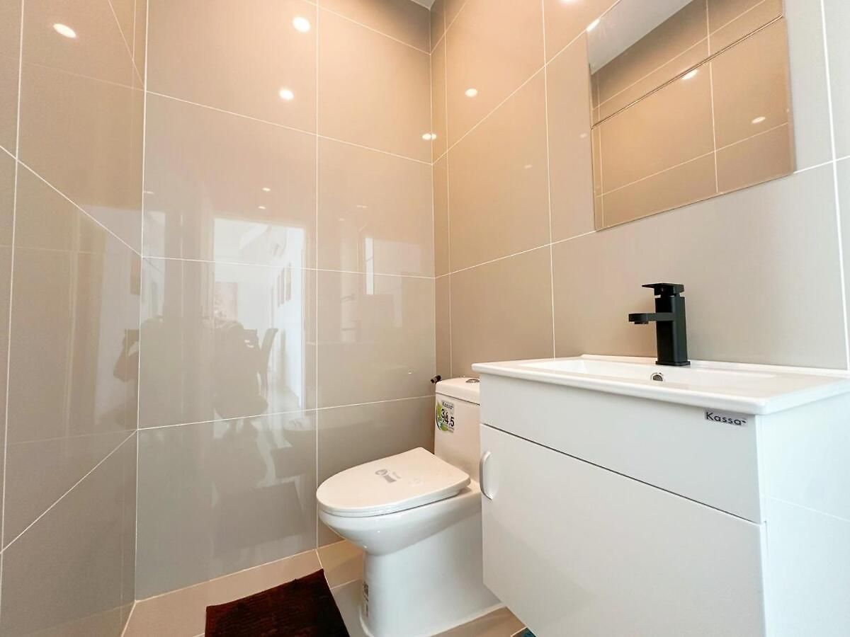 Private Pool 4 Bedroom 5 Bathroom Near Walking Street And Bbq Pattaya