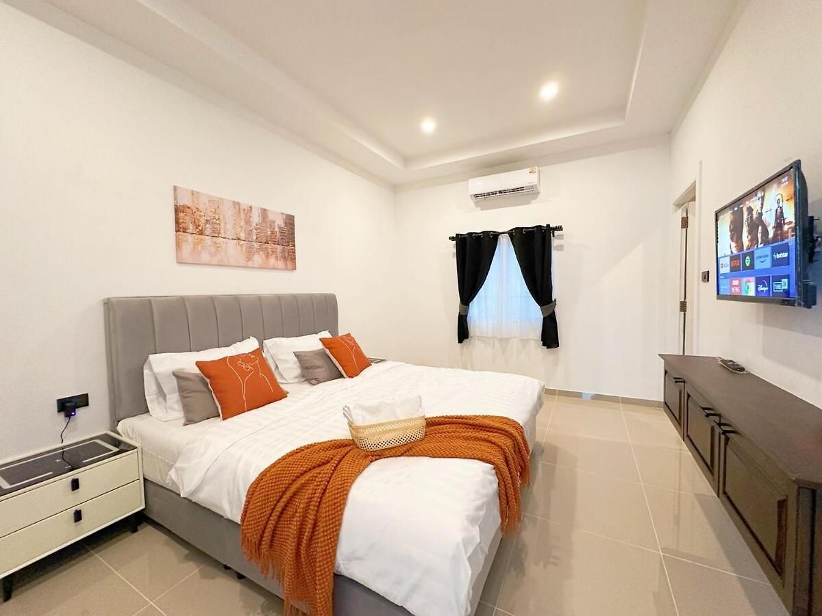 Private Pool 4 Bedroom 5 Bathroom Near Walking Street And Bbq * Pattaya