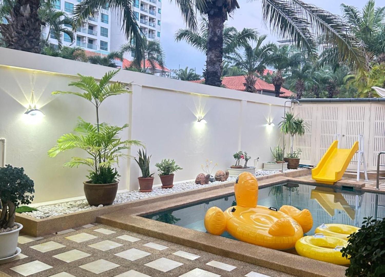 ฮอลิเดย์พาร์ค Mj42 House Majestic Poolvillas
