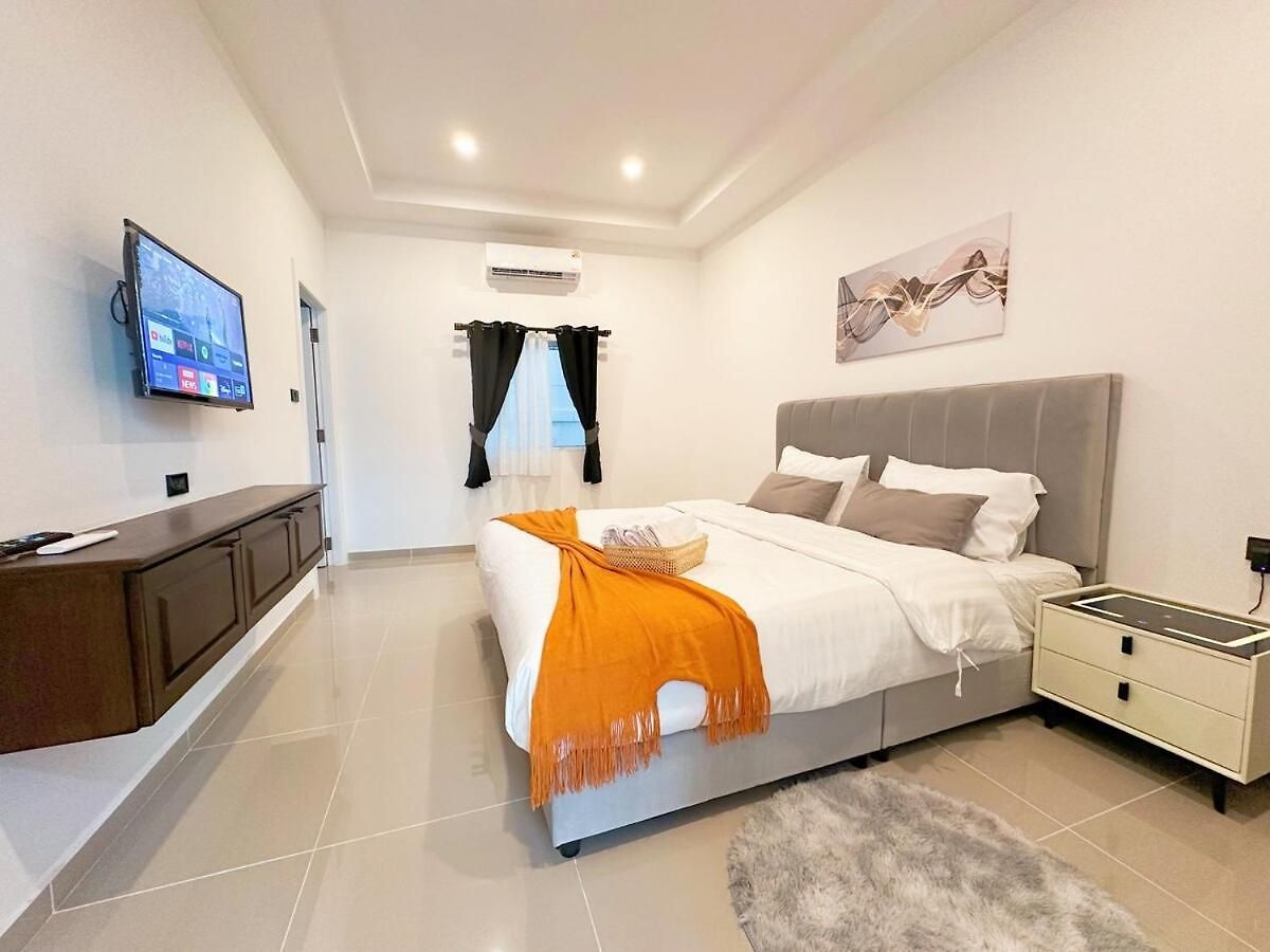 Private Pool 4 Bedroom 5 Bathroom Near Walking Street And Bbq * Pattaya