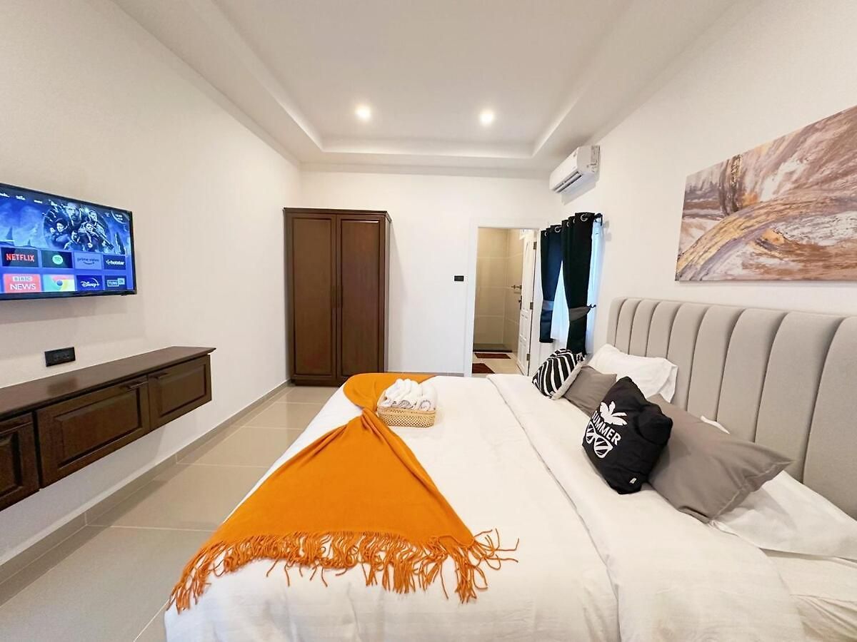 Private Pool 4 Bedroom 5 Bathroom Near Walking Street And Bbq * Pattaya