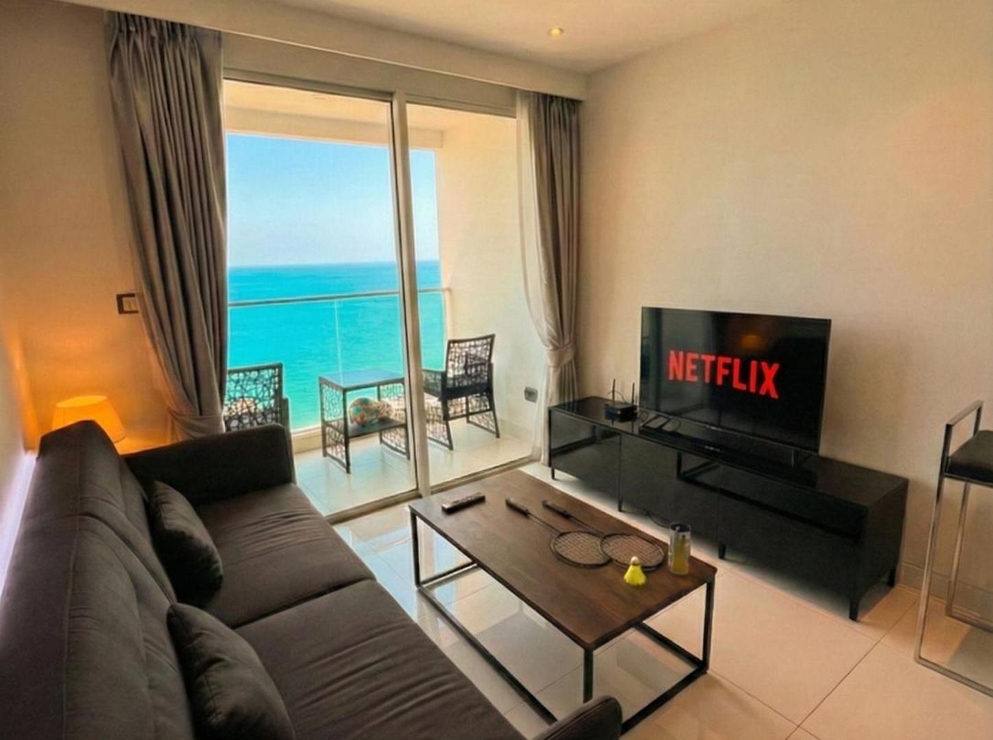 อพาร์ทเม้น Panoramic Sea View At Sky Residences - Pratamnak Modern *