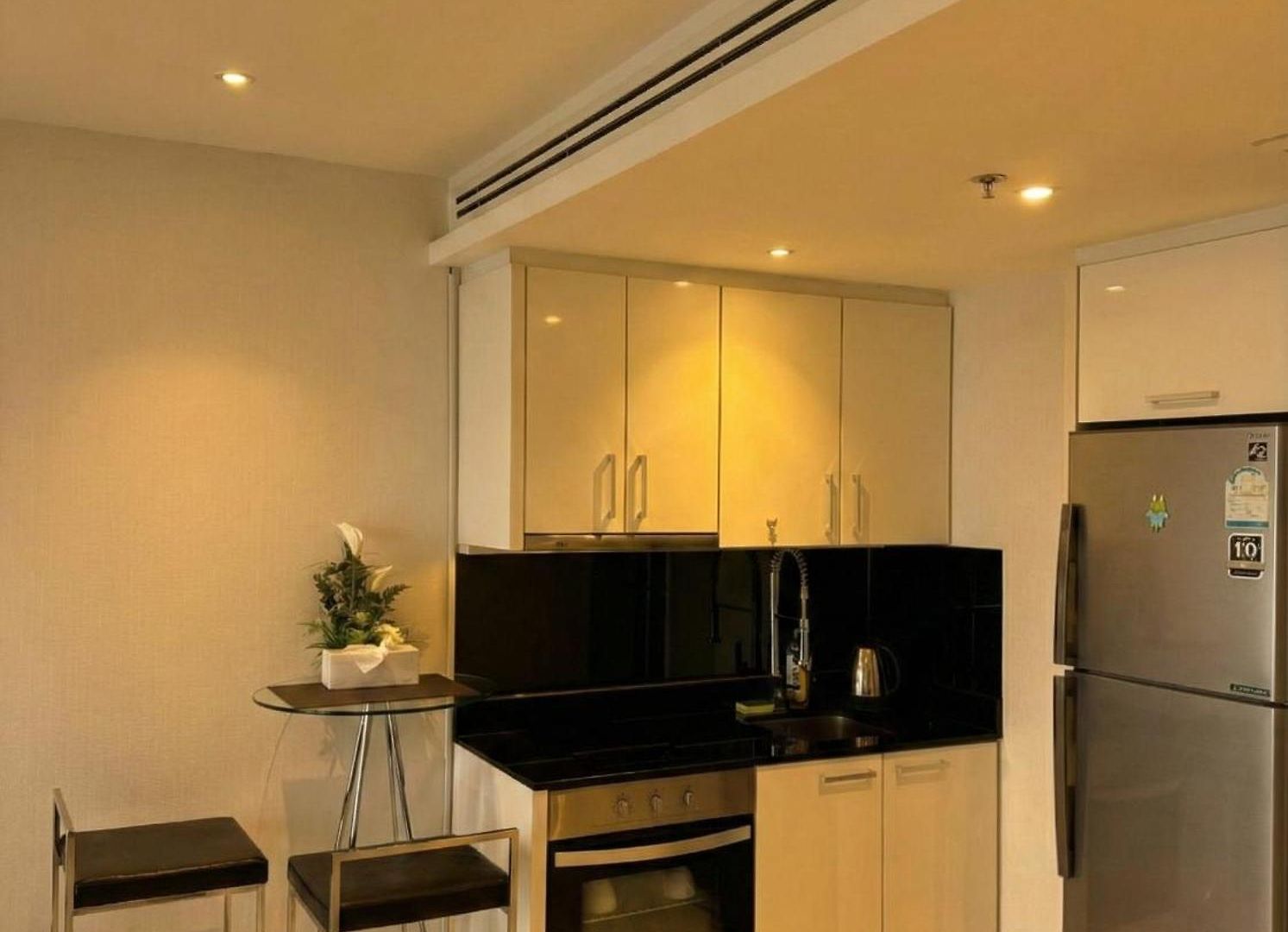Panoramic Sea View At Sky Residences - Pratamnak Modern อพาร์ทเม้น