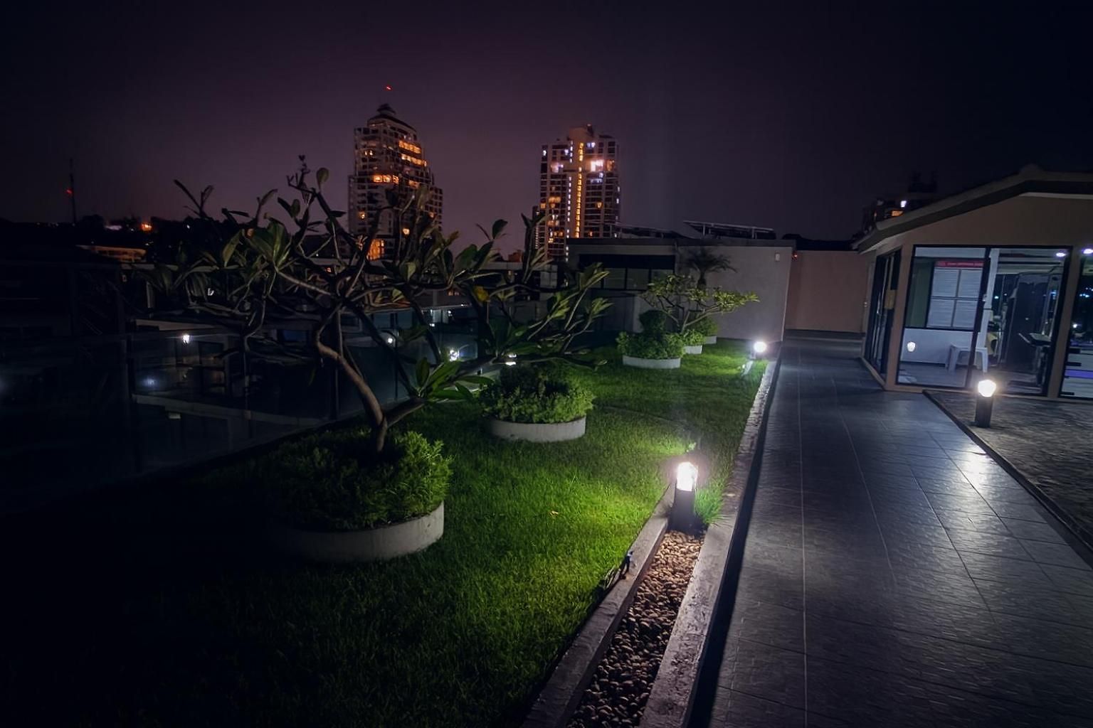 Modern 2br Rooftop Swimming Pool Pratumnak