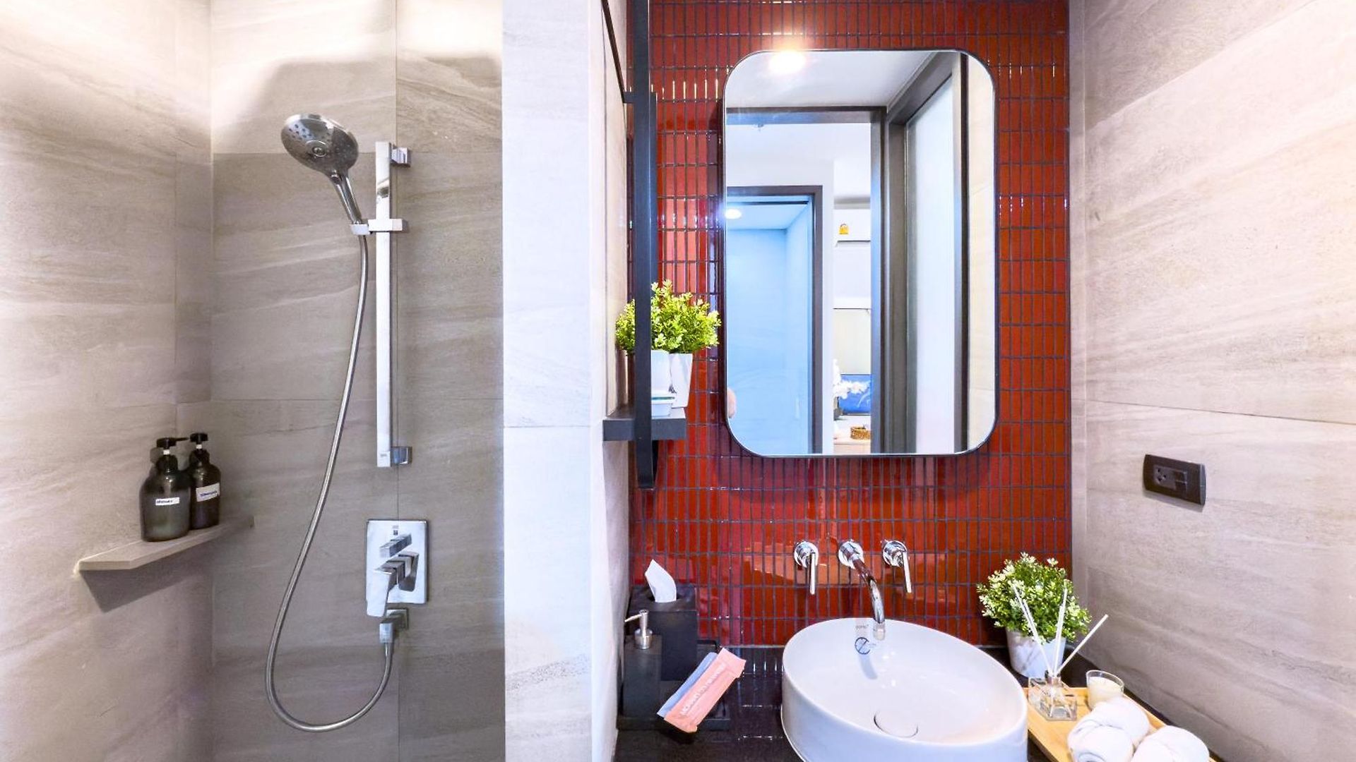 Edge - High Floor Sea View With Rooftop Pool อพาร์ทเม้น Pattaya