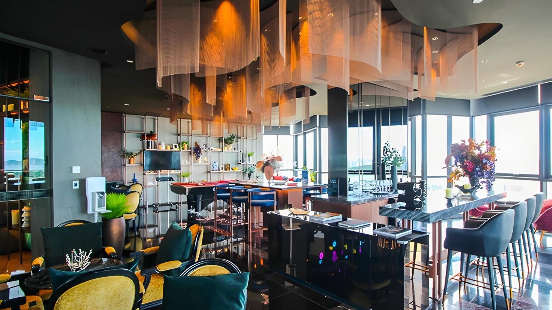 Edge - High Floor Sea View With Rooftop Pool อพาร์ทเม้น Pattaya