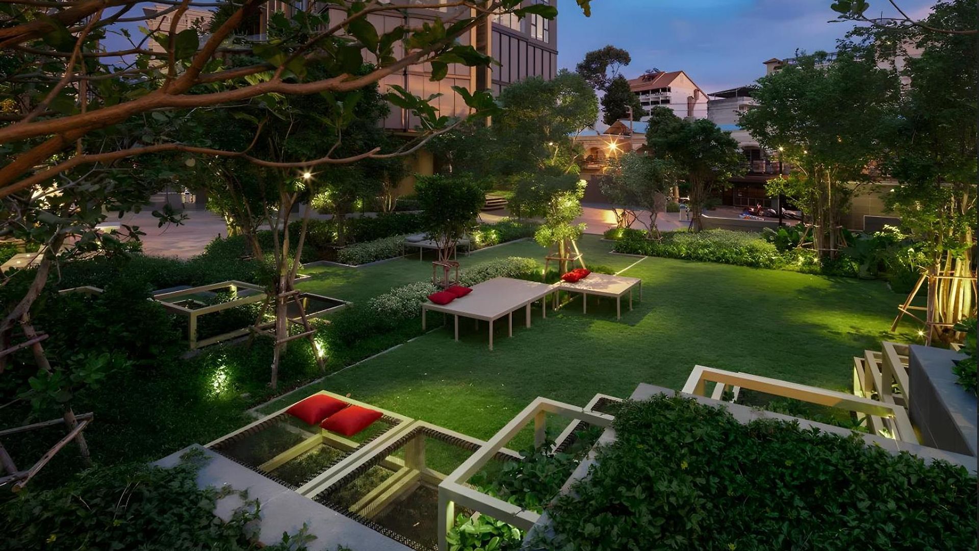 Edge - High Floor Sea View With Rooftop Pool อพาร์ทเม้น Pattaya