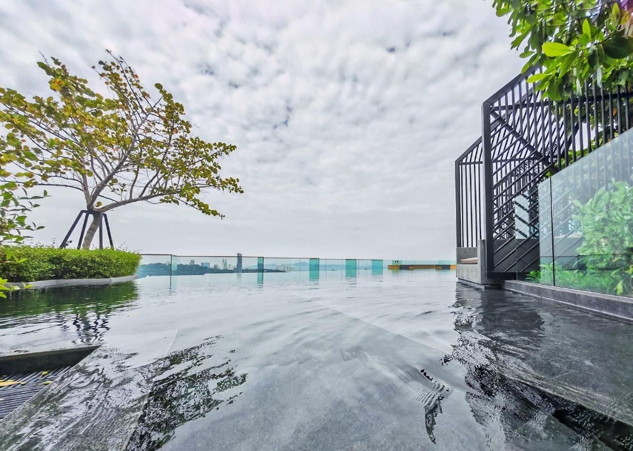 อพาร์ทเม้น Edge Luxury *