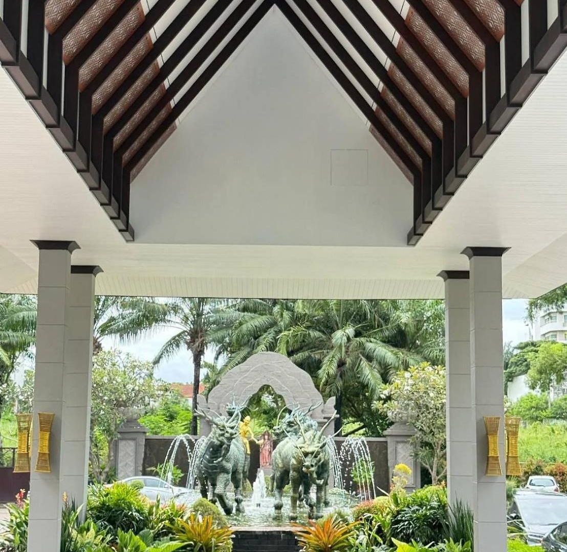 Garden Cliff And Resort Pattaya