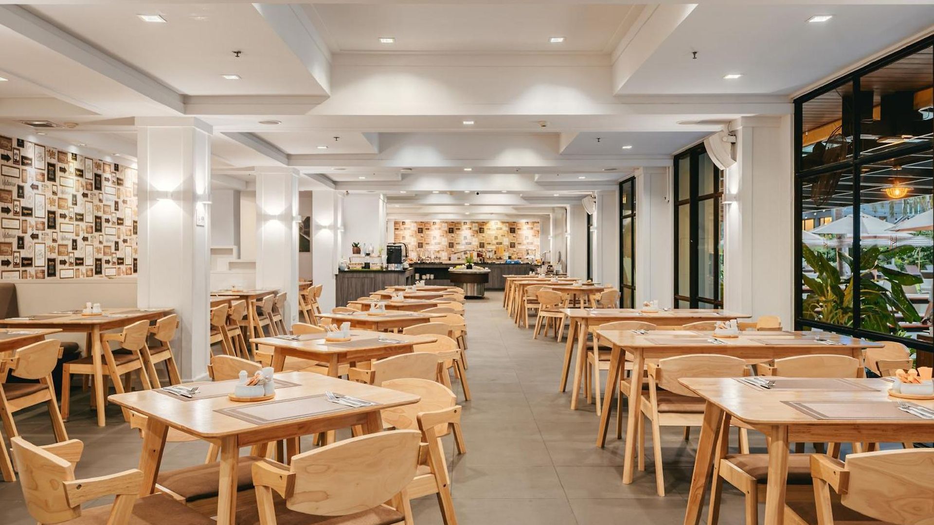 โรงแรม Heeton Concept By Compass Hospitality 4*
