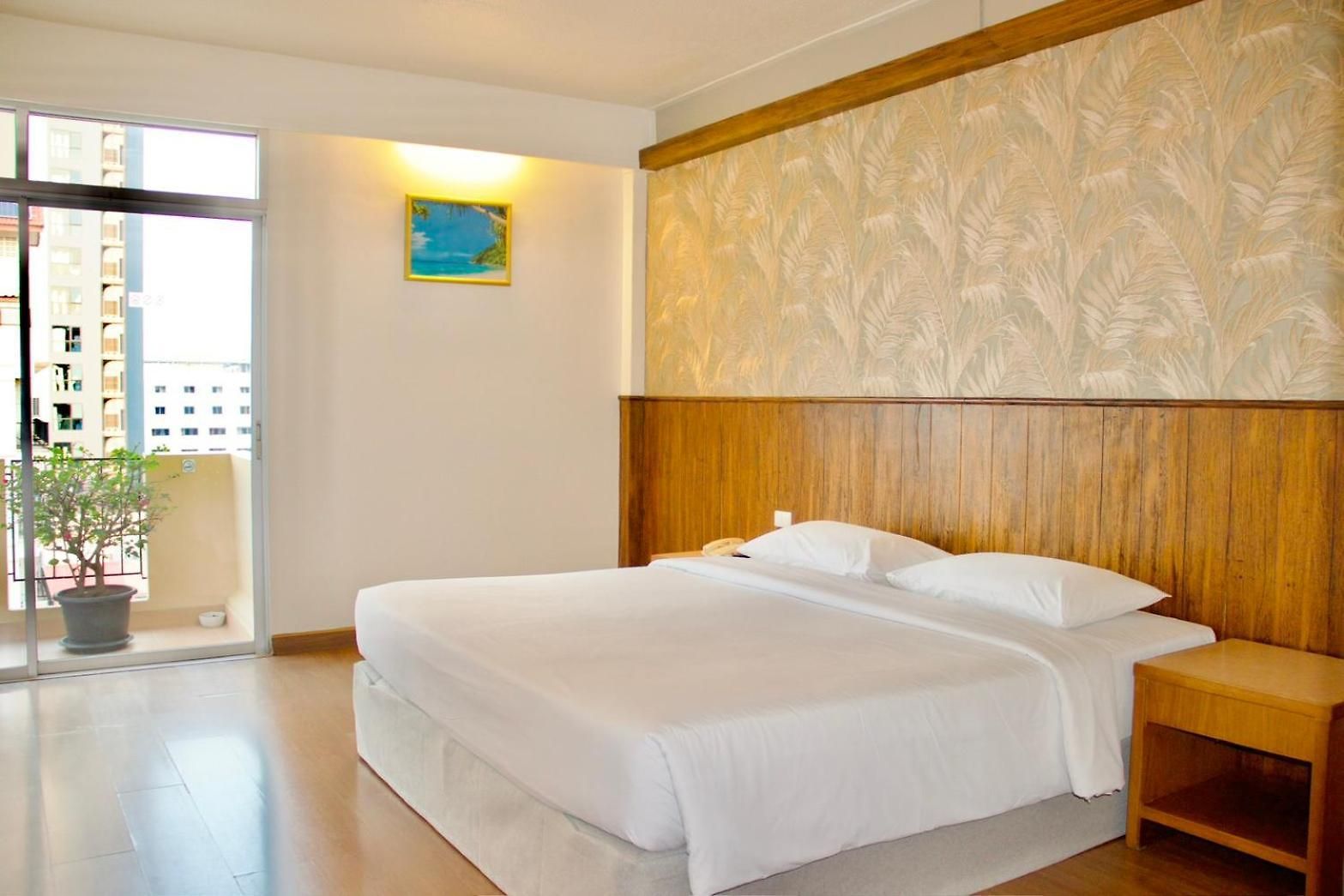 โกลเด้นบีชโฮเทล พัทยา โรงแรม 4*