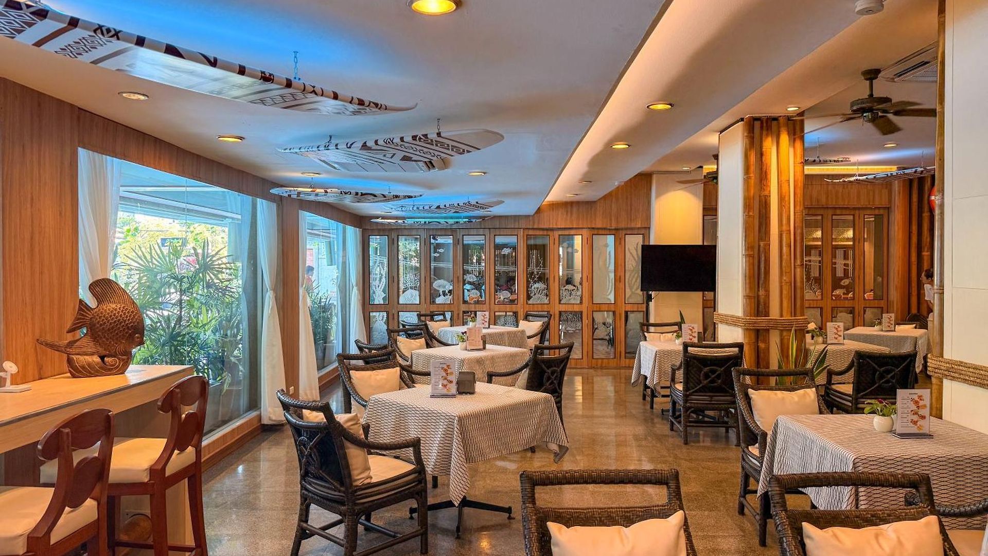 โกลเด้นบีชโฮเทล พัทยา โรงแรม Pattaya
