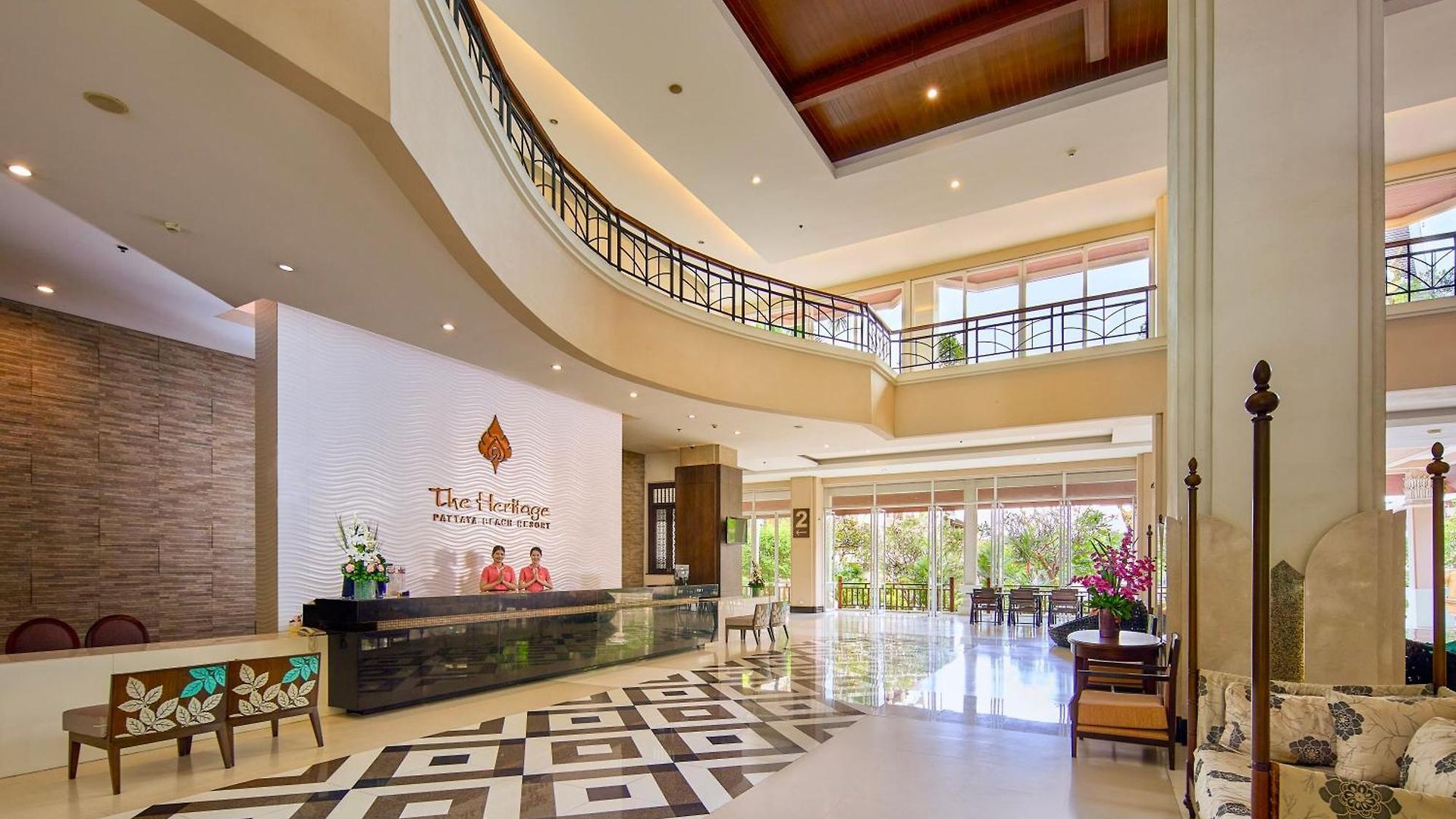 รีสอร์ท The Heritage Beachfront Pattaya