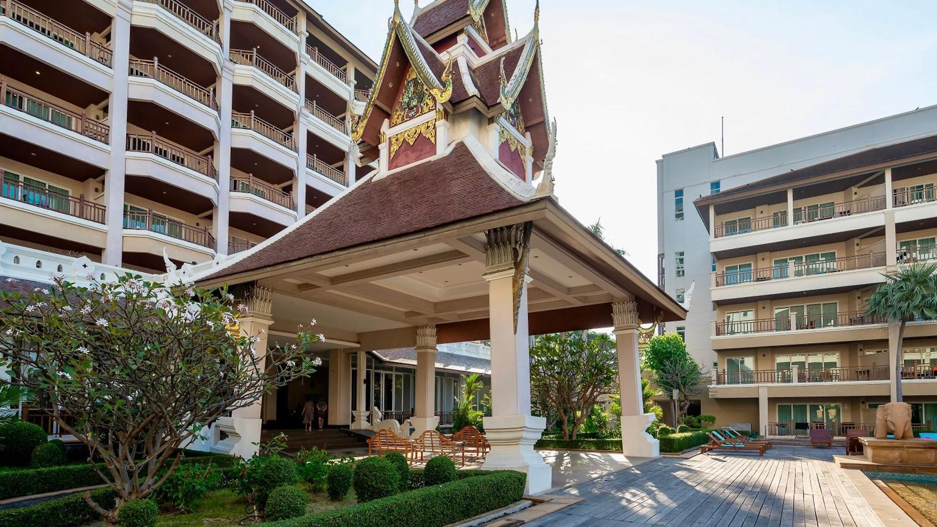 The Heritage Beachfront 4* Pattaya