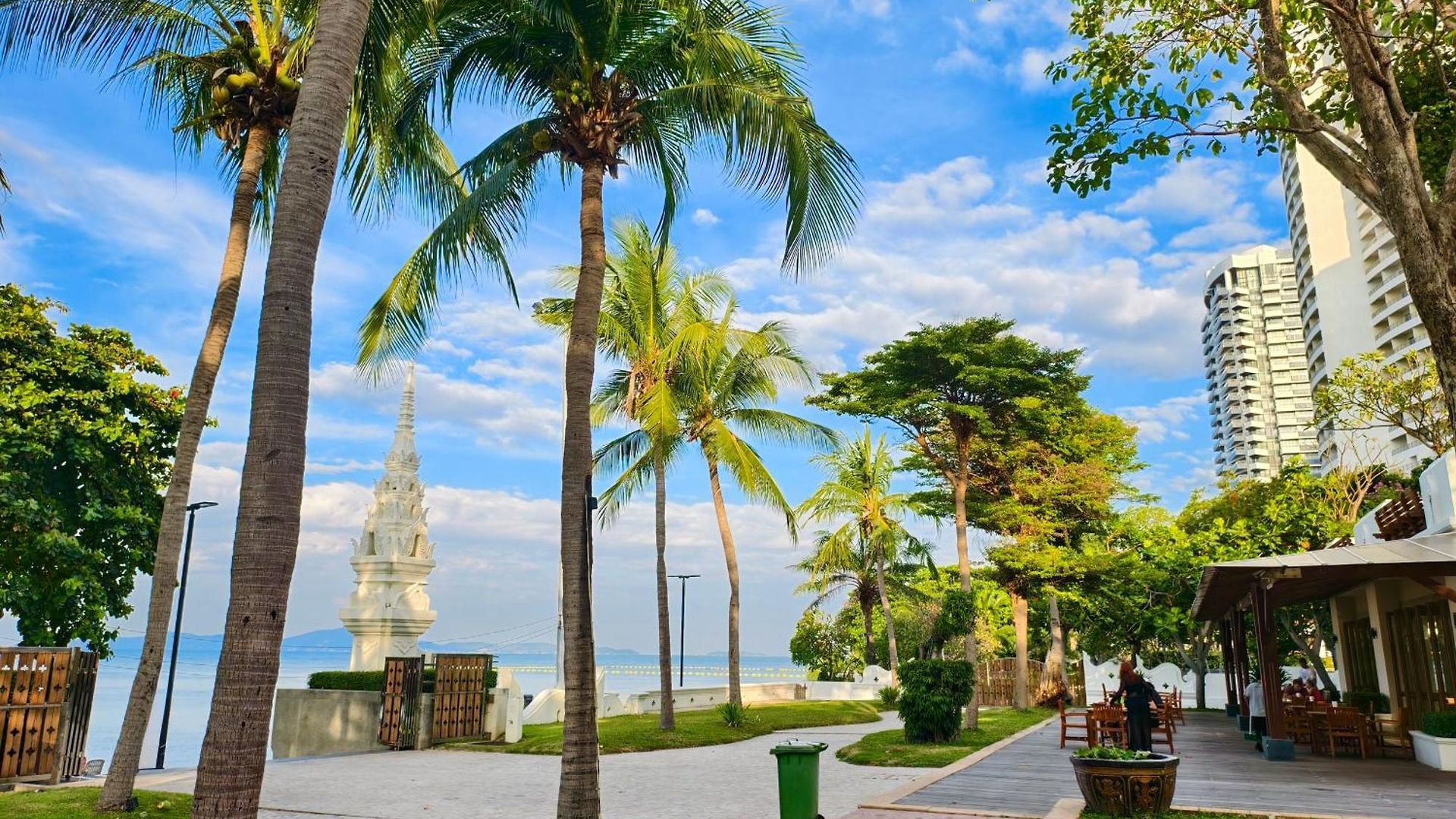 รีสอร์ท The Heritage Beachfront 4*