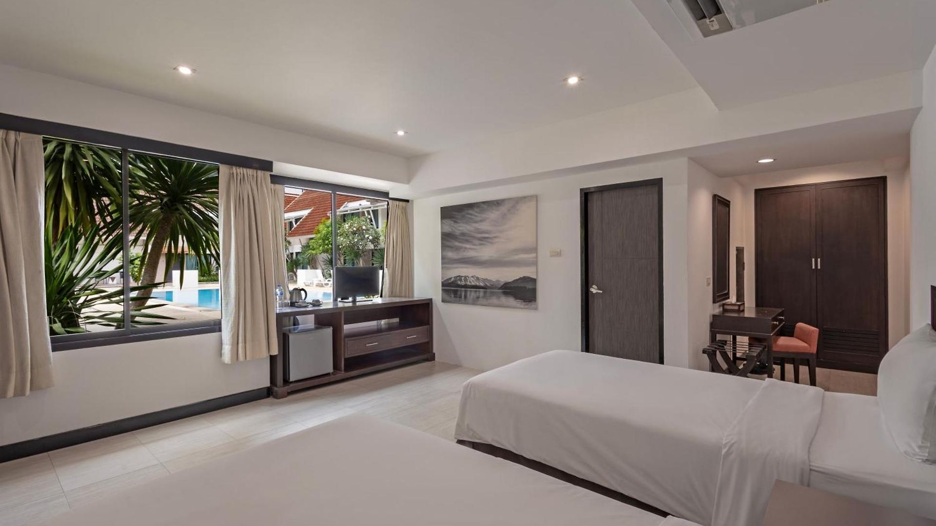 Tropicana รีสอร์ท