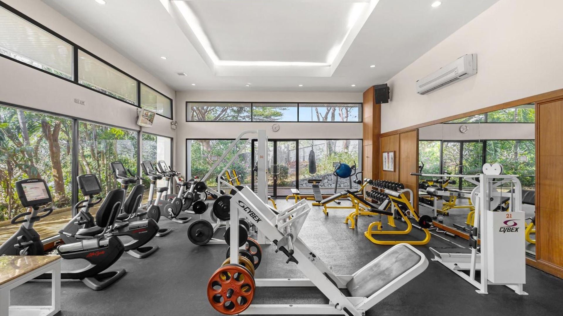 Royal Cliff Grand โรงแรม 5*