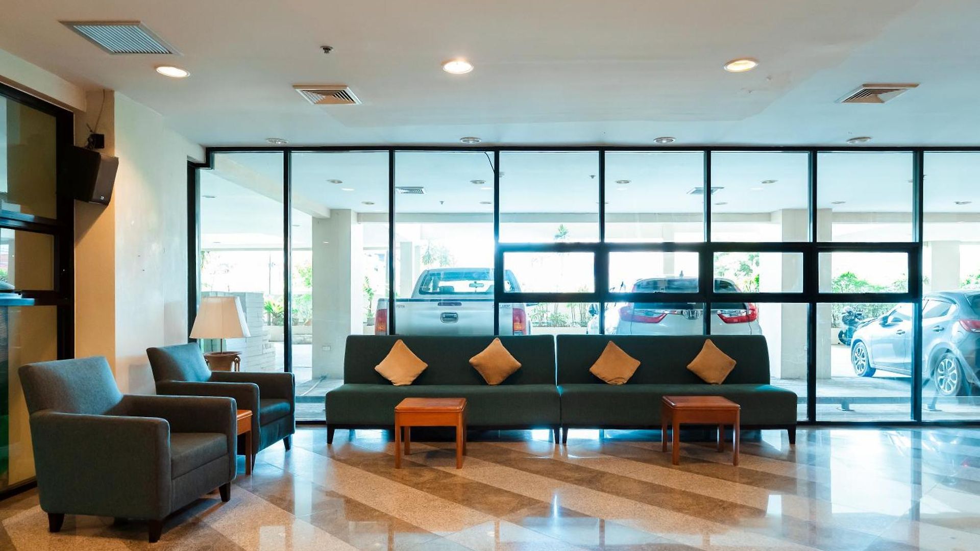 Sandy Spring โรงแรม 3*