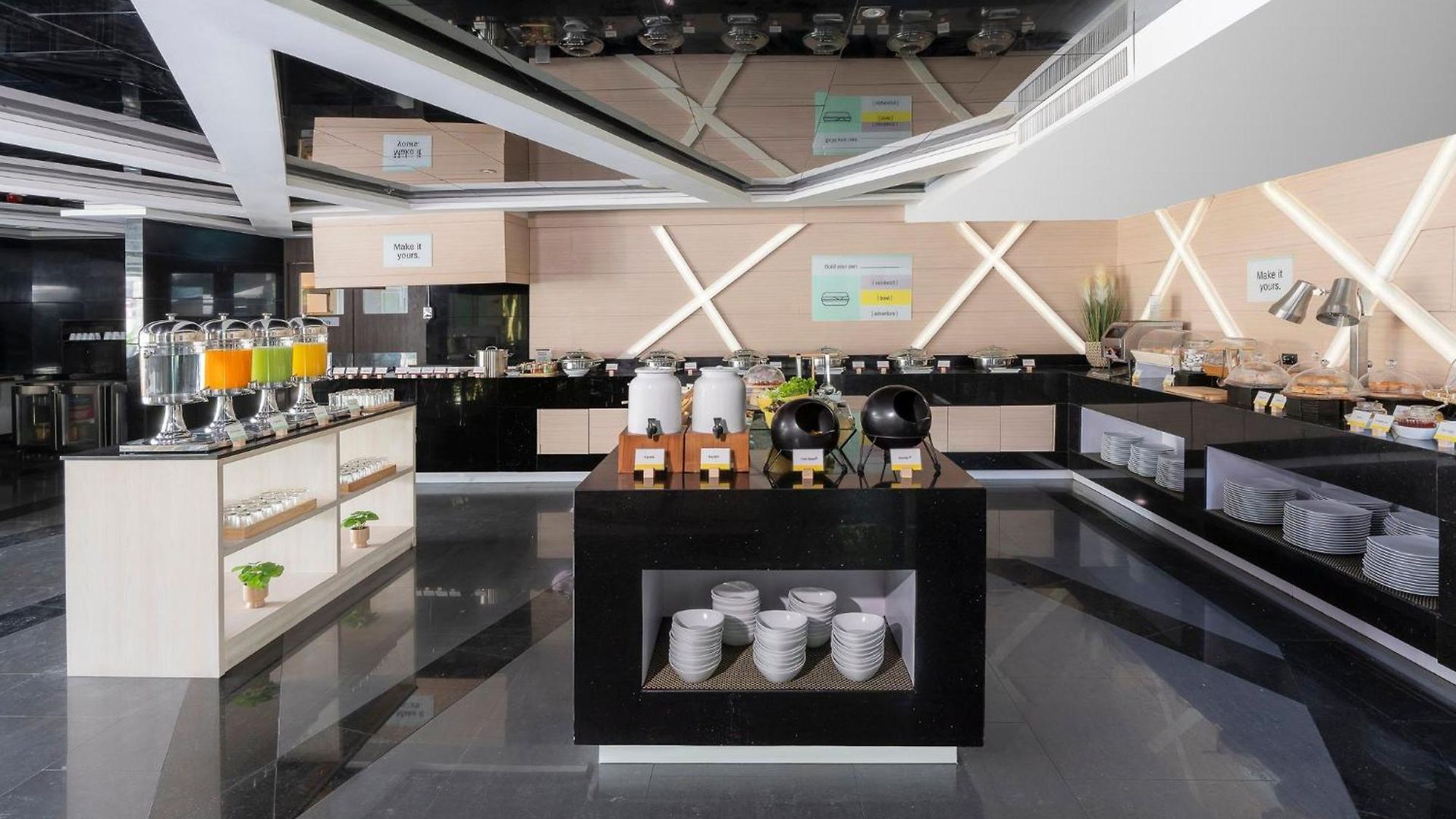 โรงแรม โนวา เอ็กซ์เพรส โฮเทล 4*