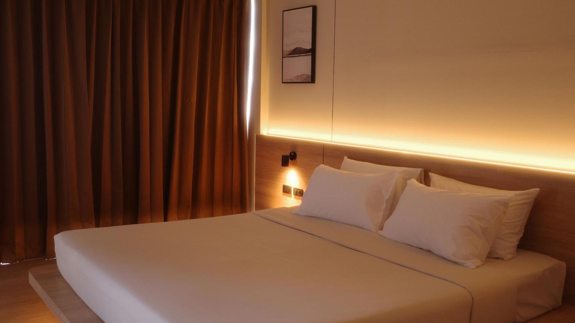 โรงแรมเวลคัม พลาซ่า โรงแรม 3*