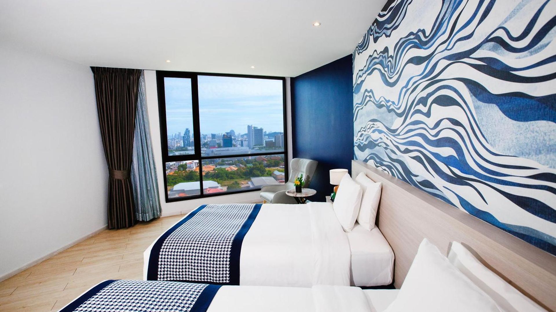 โรงแรม Brighton Grand & Convention