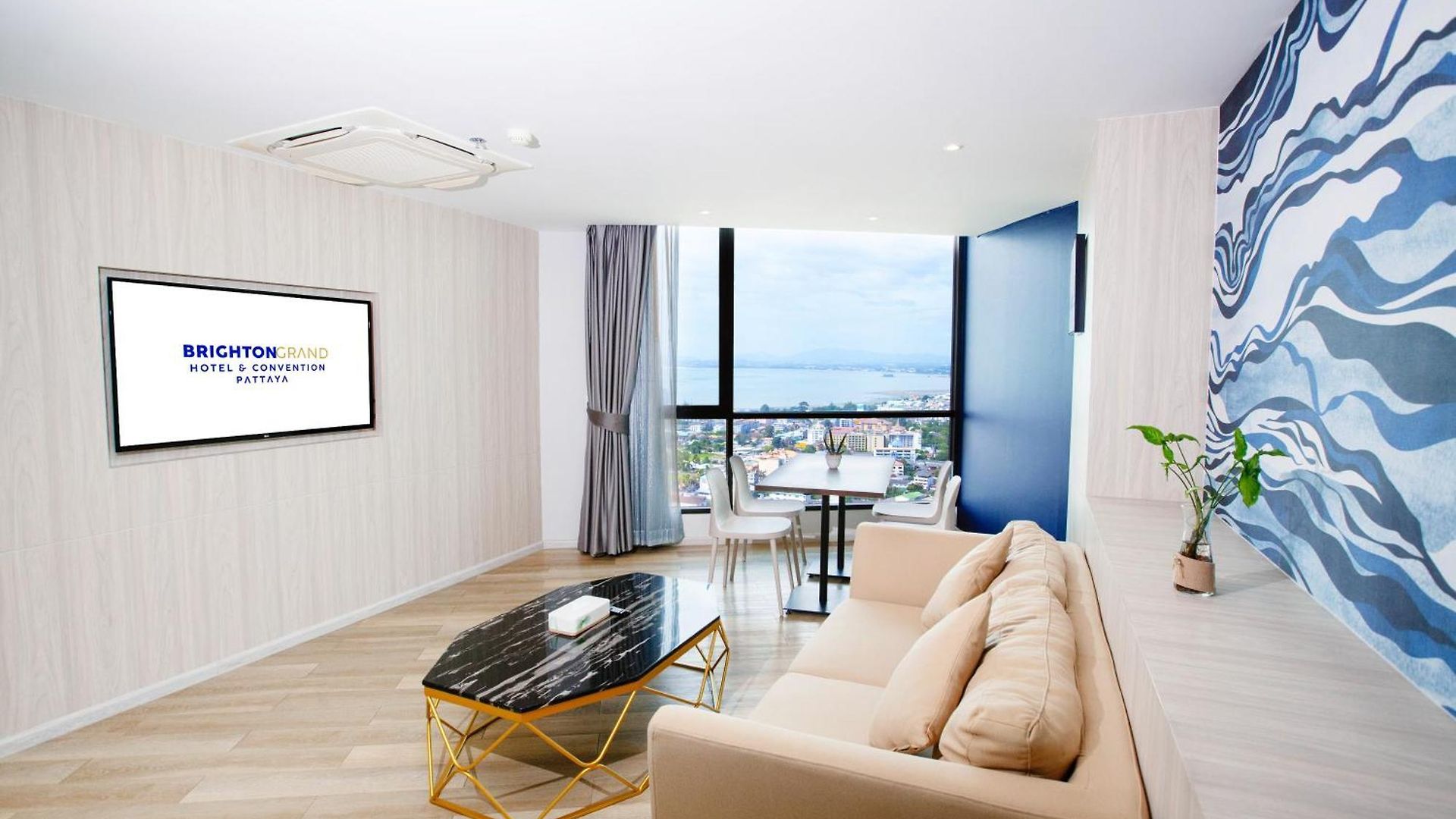 Brighton Grand & Convention โรงแรม Pattaya