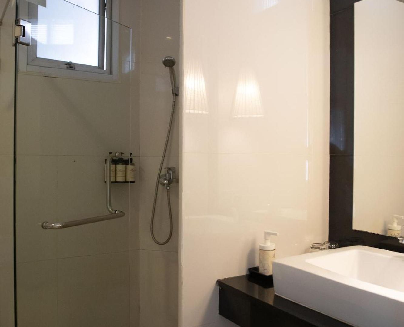 The Leela & โรงแรม 4*