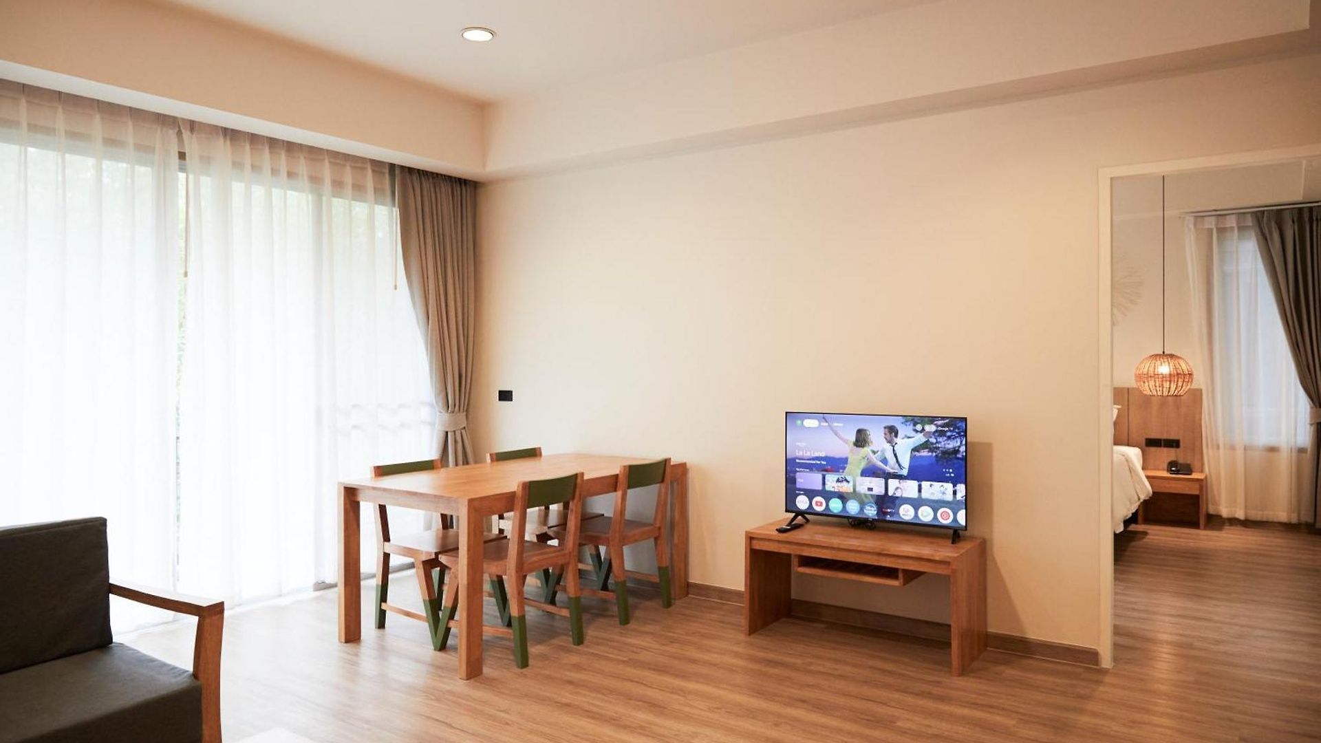 The Leela & 4* Pattaya