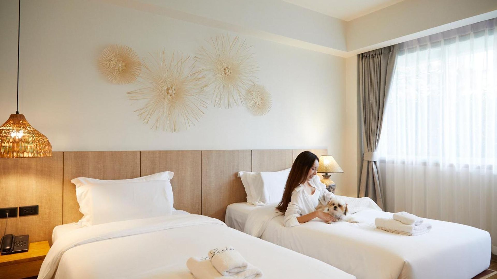 The Leela & โรงแรม 4*