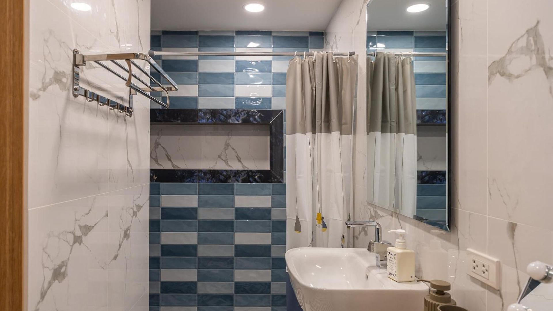 โรงแรม Hotel Pattaya Beach 2*