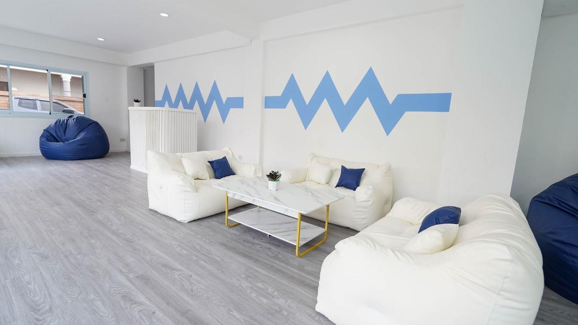 Rq North By Collection O