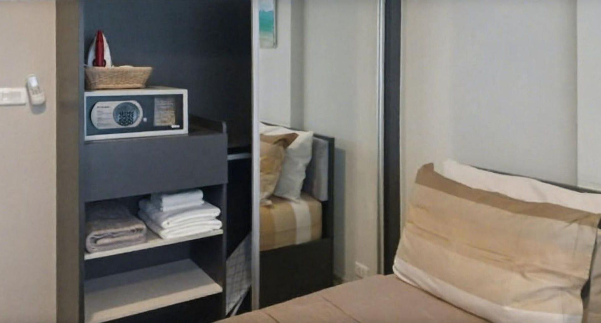 วันหยุดที่บ้าน One Bedroom With Pool View At The Base Near Festival *