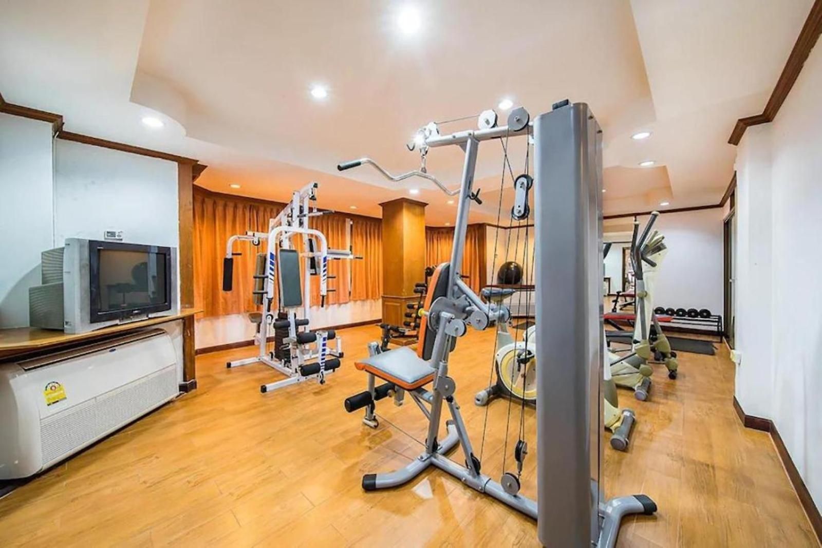 Mountain & Convention Center 4* Pattaya