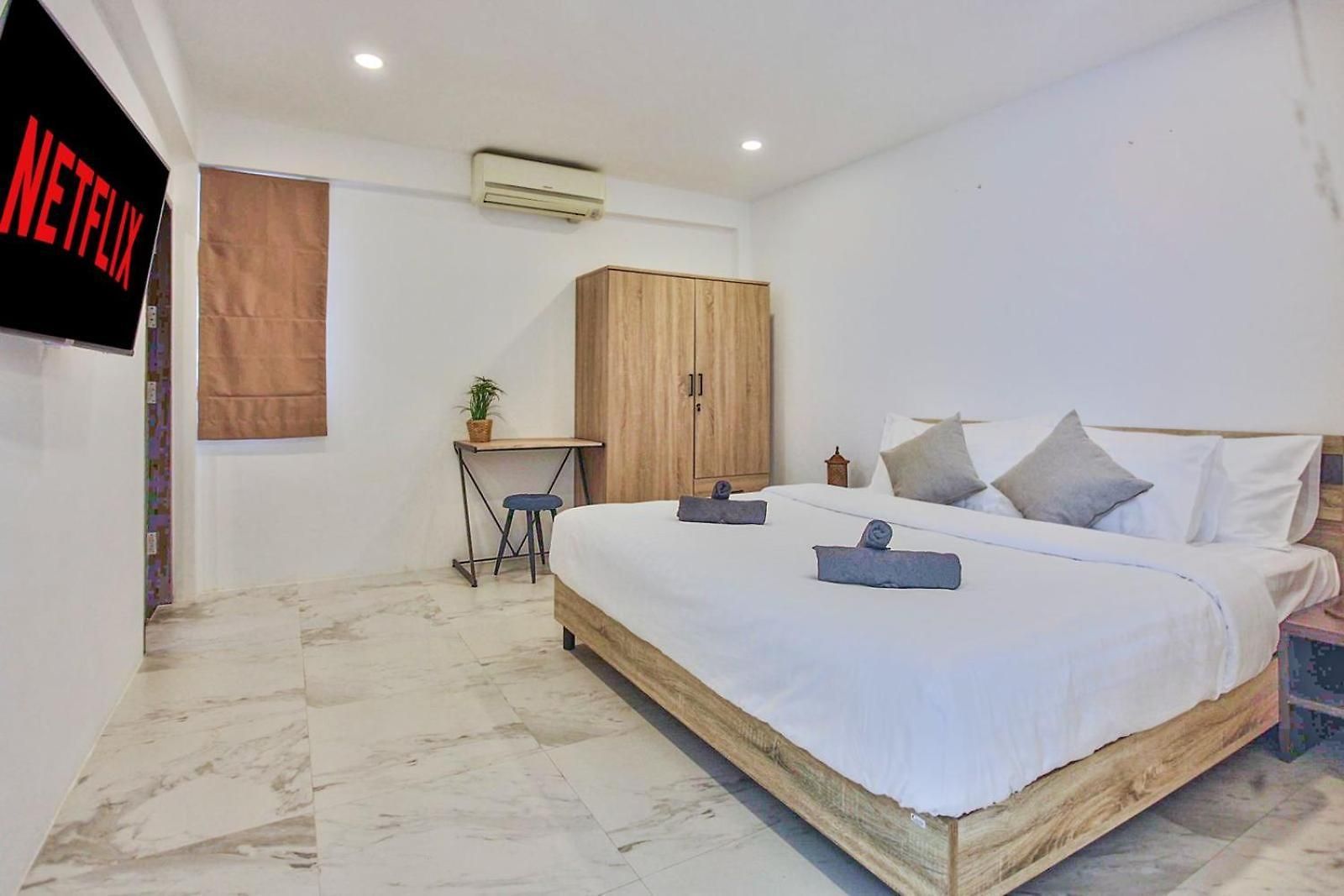 Luxury Pool Center C3- 3 Bedroom Pattaya