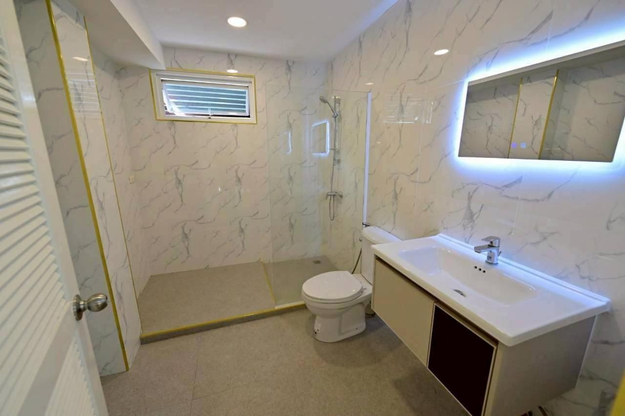 Fiscus 3 Bedrooms With Private Pool.