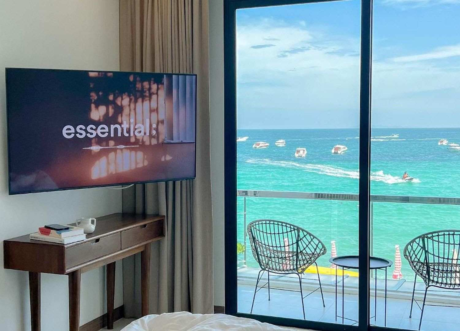 Ennkai Beachfront Koh Larn รีสอร์ท